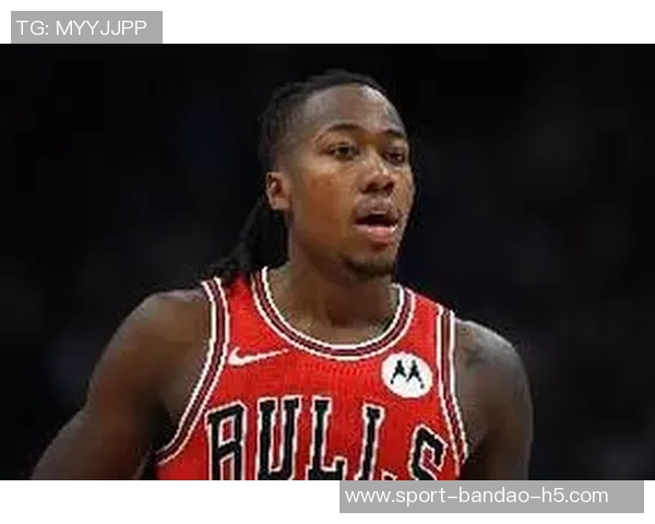 戈贝尔盛赞道苏姆加盟球队展现活力与对抗精神引发期待